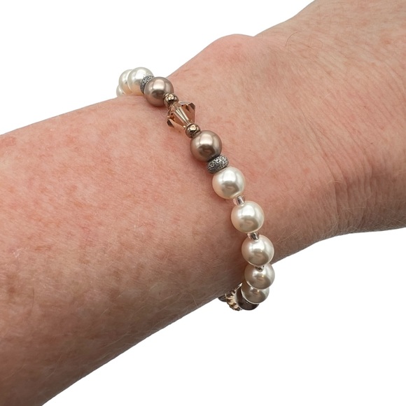 Swarovski Crystal & Pearl Bracelet - Picture 2 of 4